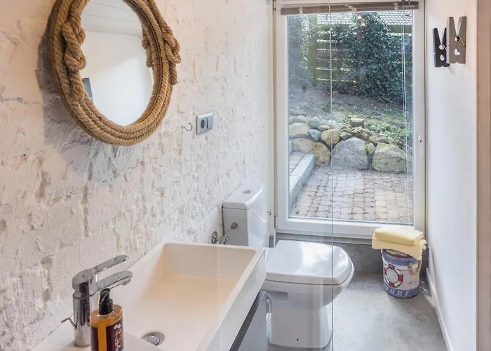 Modernes Landapartment *